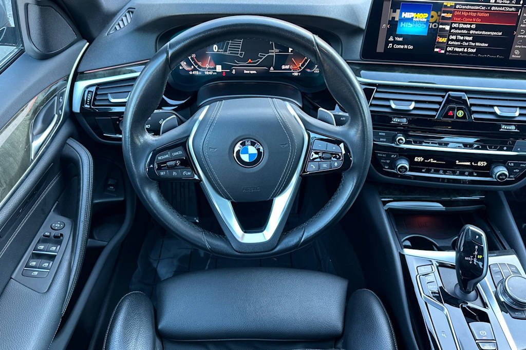 Thumbnail: 2023 BMW 5 Series - 9