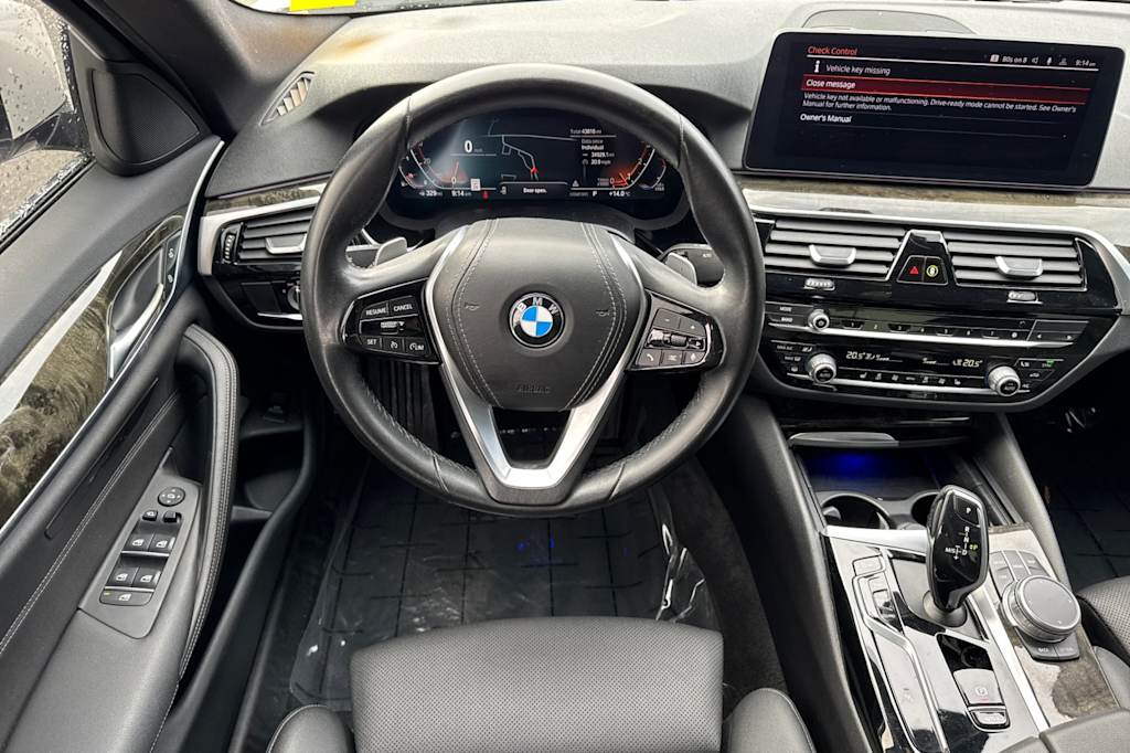 Thumbnail: 2021 BMW 5 Series - 11