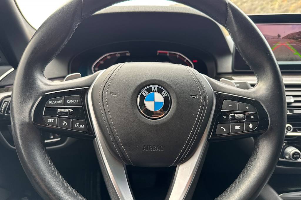 Thumbnail: 2021 BMW 5 Series - 28