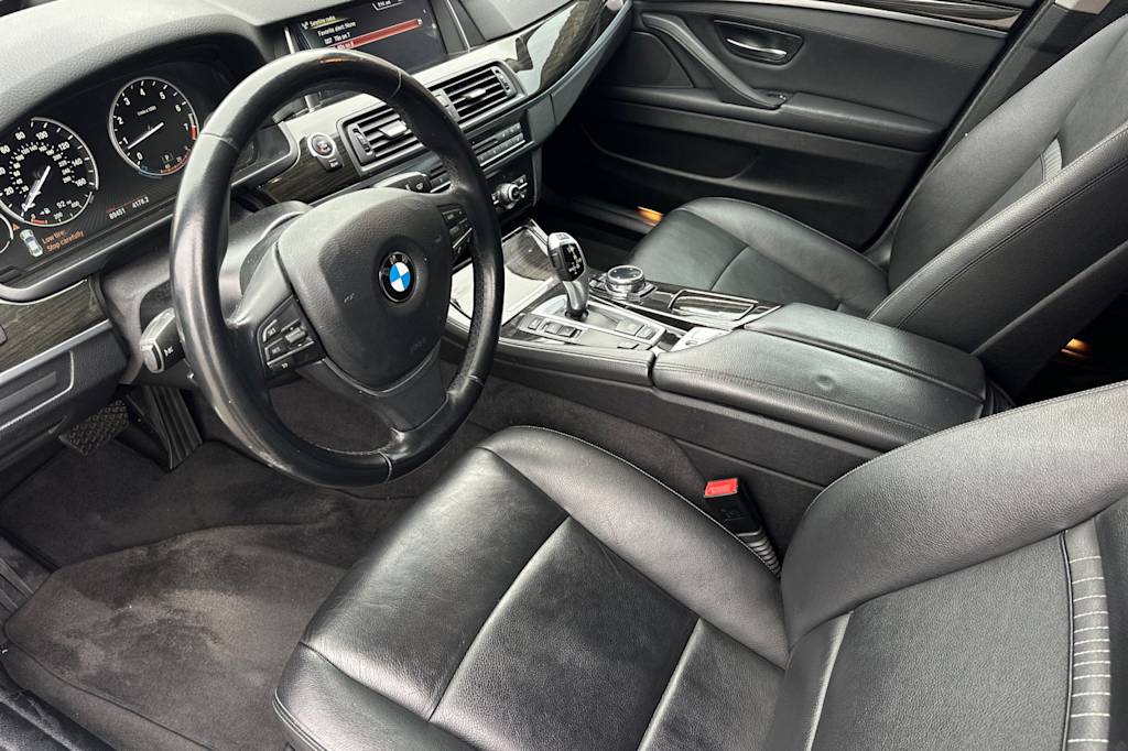 Thumbnail: 2014 BMW 5 Series - 9