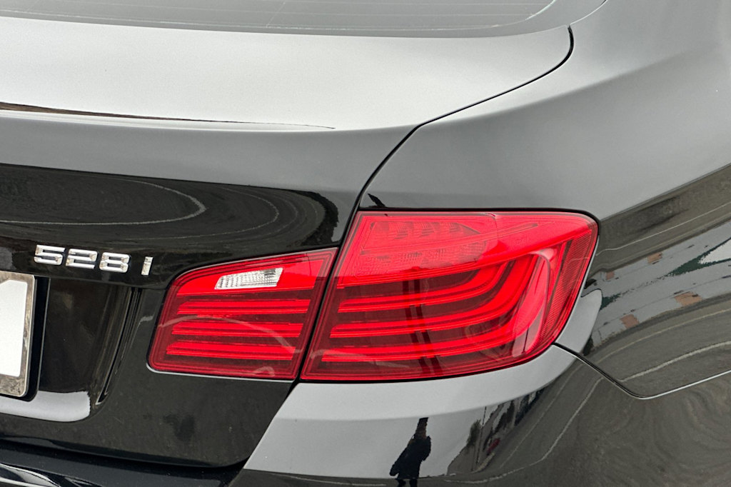 Thumbnail: 2014 BMW 5 Series - 31