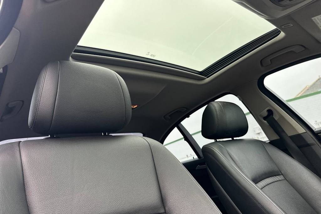 Thumbnail: 2014 BMW 5 Series - 22