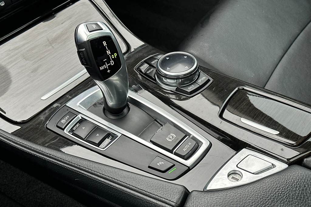Thumbnail: 2014 BMW 5 Series - 13