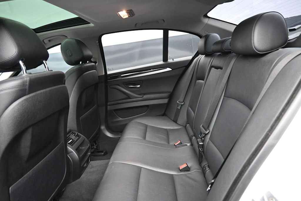 Thumbnail: 2015 BMW 5 Series - 9