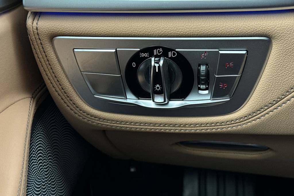 Thumbnail: 2020 BMW 7 Series - 31