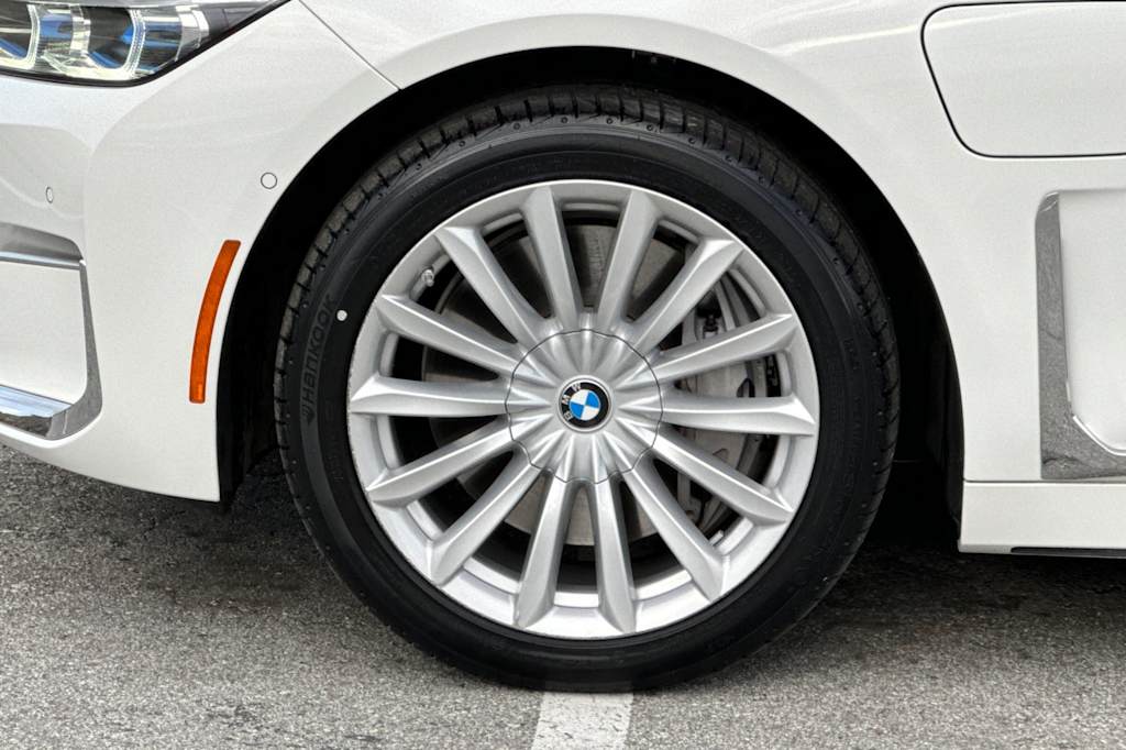Thumbnail: 2020 BMW 7 Series - 7