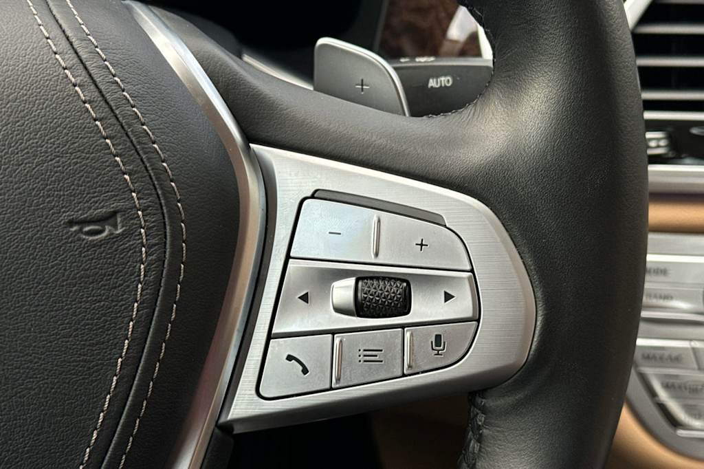 Thumbnail: 2020 BMW 7 Series - 29