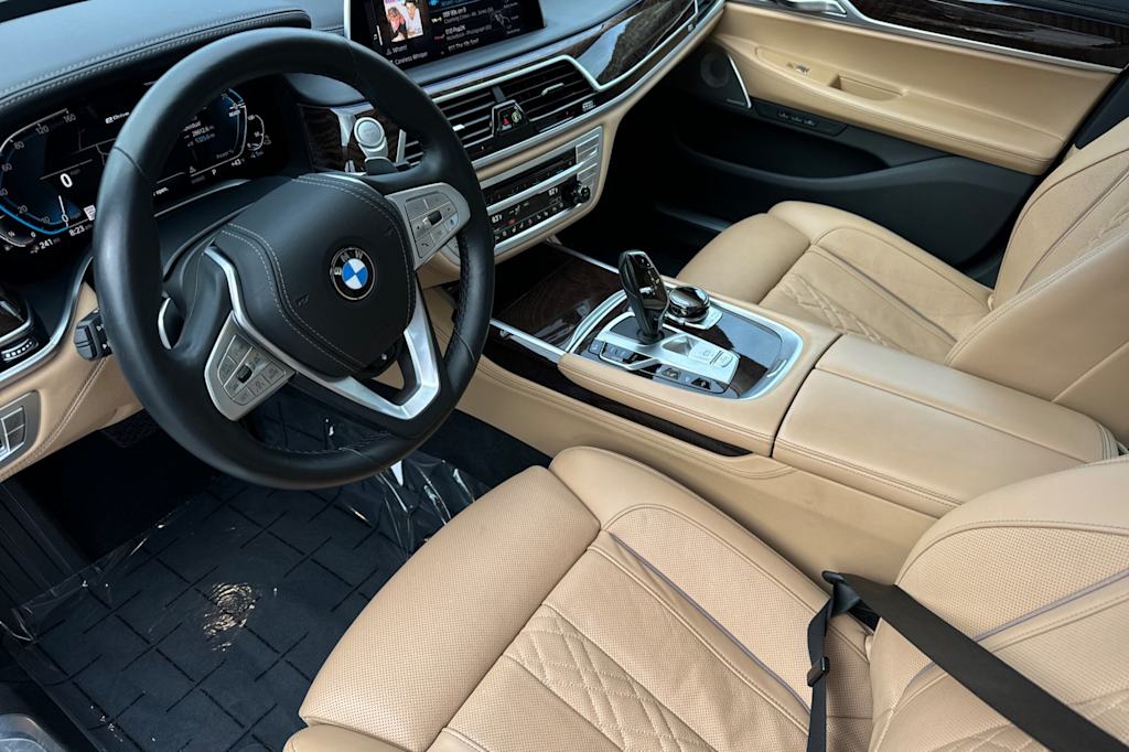 Thumbnail: 2020 BMW 7 Series - 8