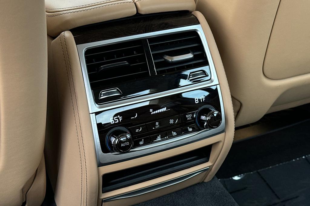 Thumbnail: 2020 BMW 7 Series - 21