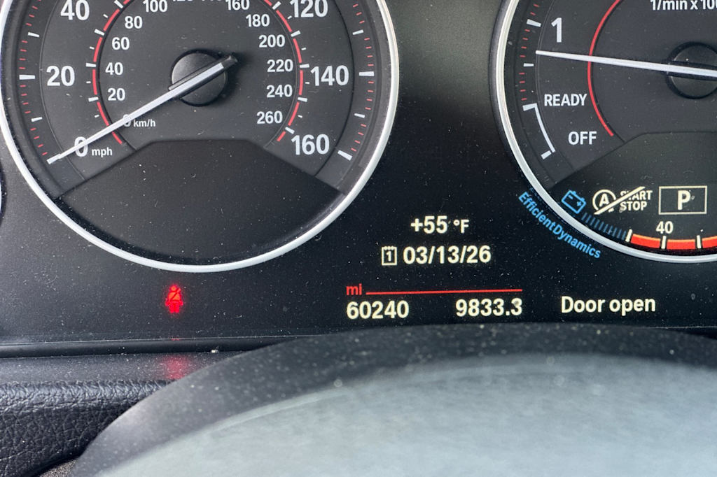 Thumbnail: 2016 BMW 3 Series - 32