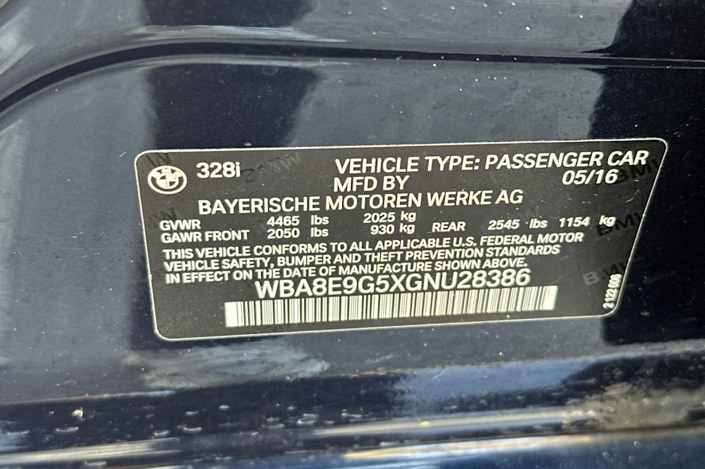 Thumbnail: 2016 BMW 3 Series - 16