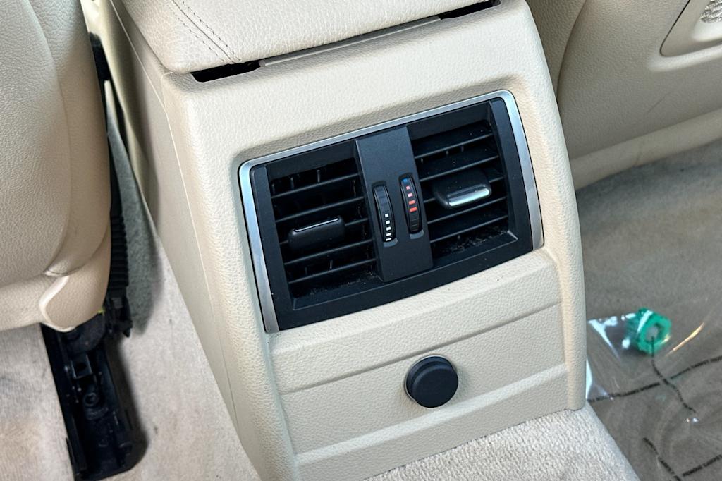 Thumbnail: 2016 BMW 3 Series - 22