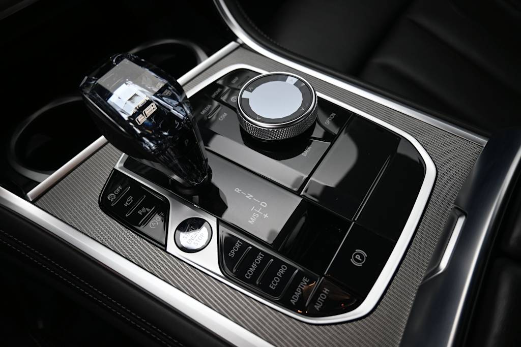 Thumbnail: 2023 BMW 8 Series - 9