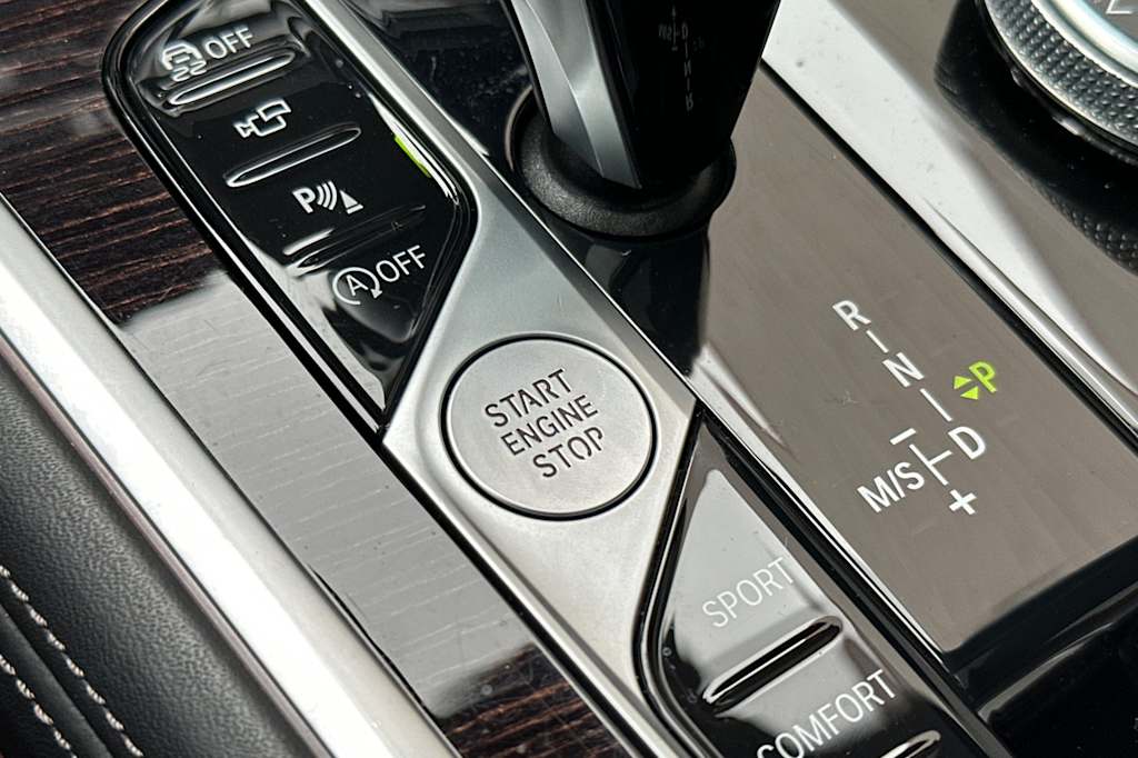 Thumbnail: 2023 BMW 8 Series - 28