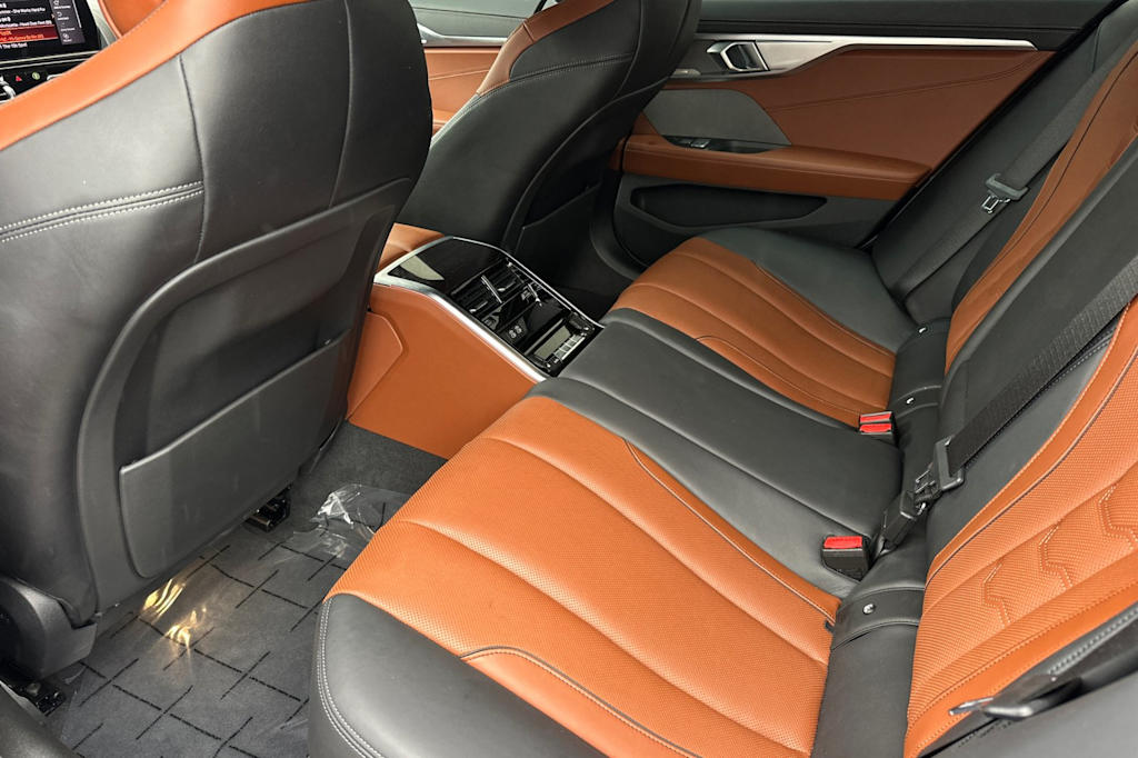 Thumbnail: 2023 BMW 8 Series - 10