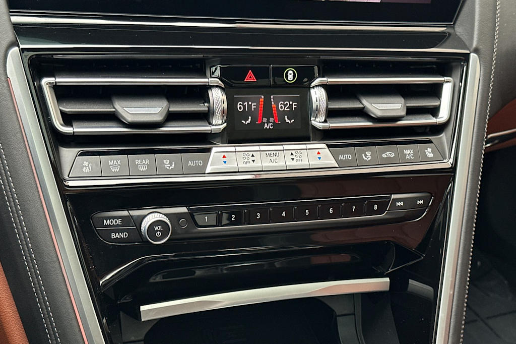 Thumbnail: 2023 BMW 8 Series - 27