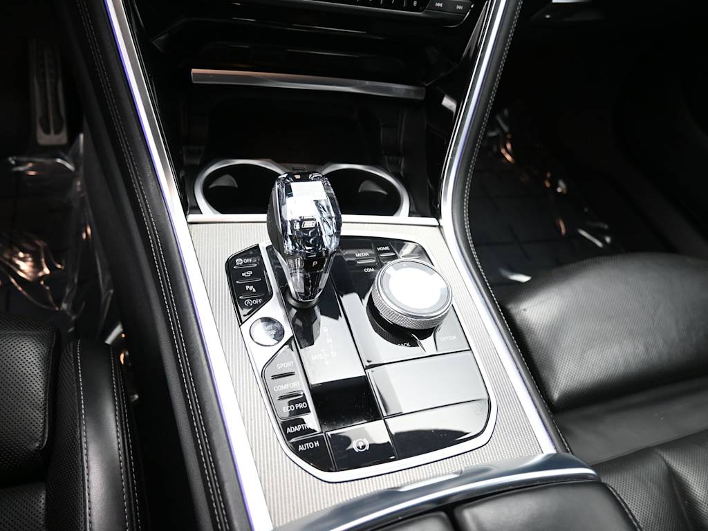 Thumbnail: 2023 BMW 8 Series - 9