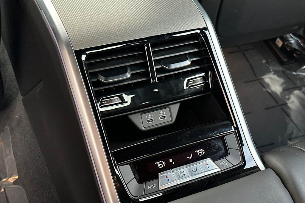 Thumbnail: 2025 BMW 8 Series - 23