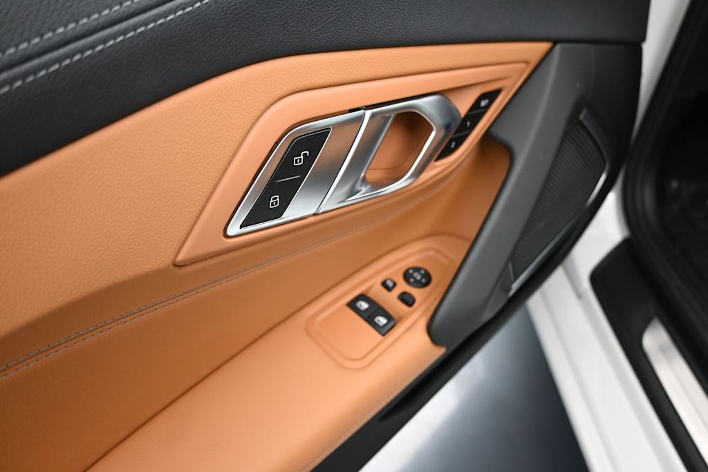Thumbnail: 2021 BMW Z4 - 17