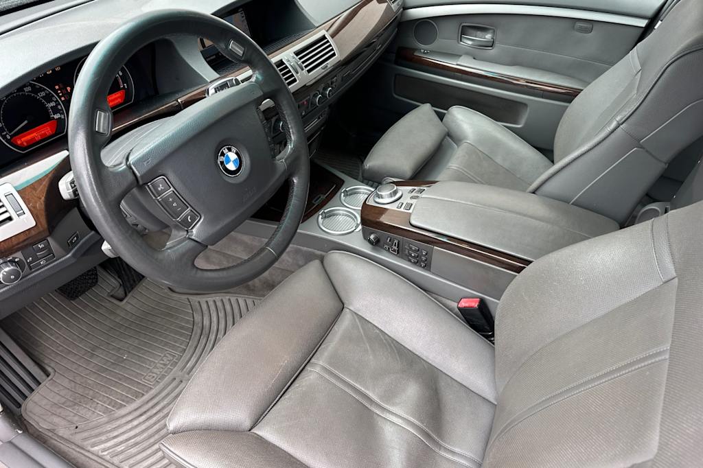 Thumbnail: 2006 BMW 7 Series - 8