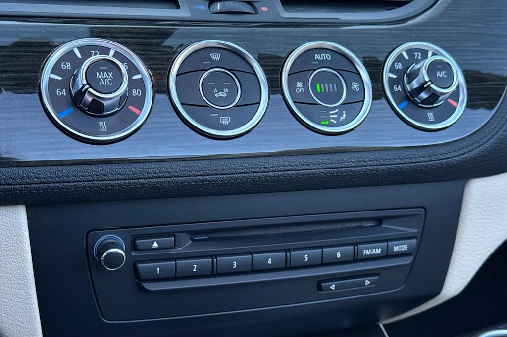 Thumbnail: 2015 BMW Z4 - 25