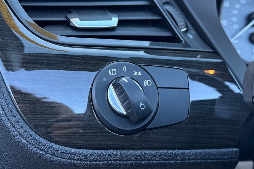 Thumbnail: 2015 BMW Z4 - 31