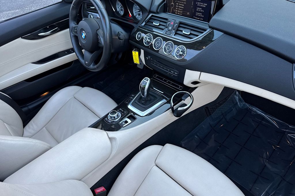 Thumbnail: 2015 BMW Z4 - 11