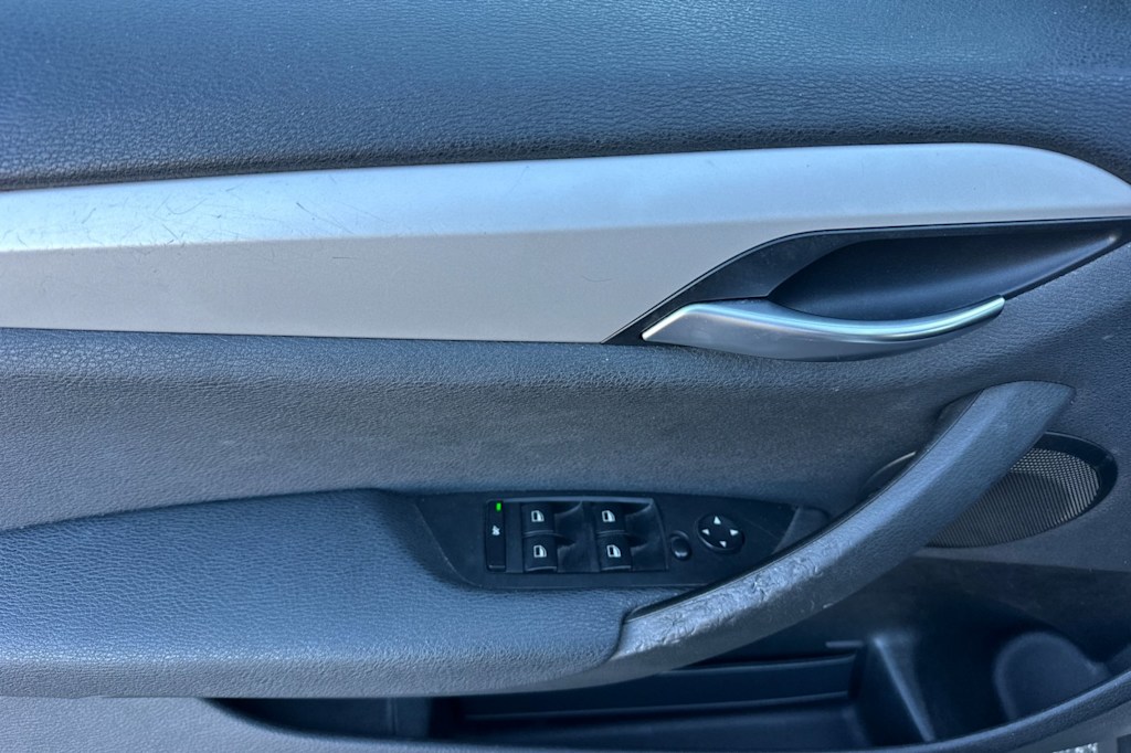 Thumbnail: 2015 BMW X1 - 20