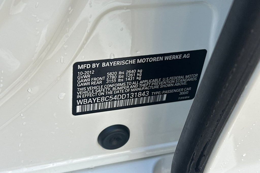 Thumbnail: 2013 BMW 7 Series - 16