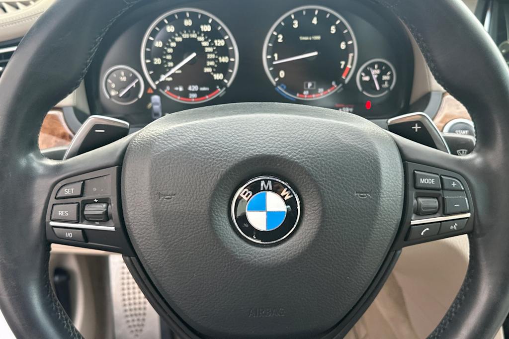 Thumbnail: 2013 BMW 7 Series - 28