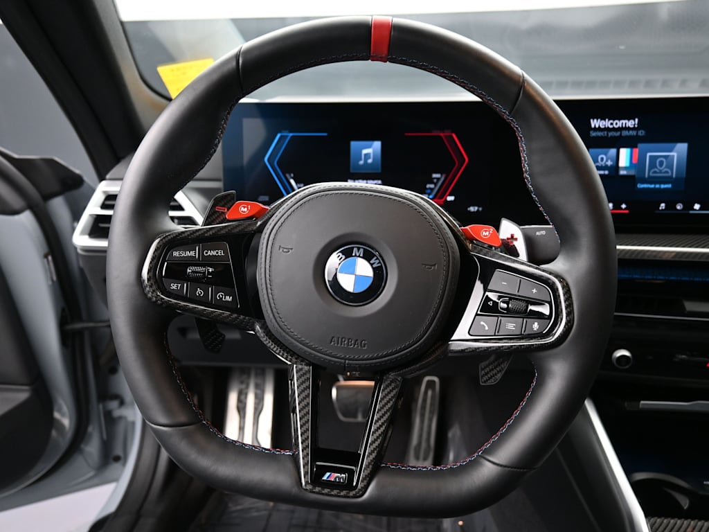 Thumbnail: 2025 BMW M4 - 2
