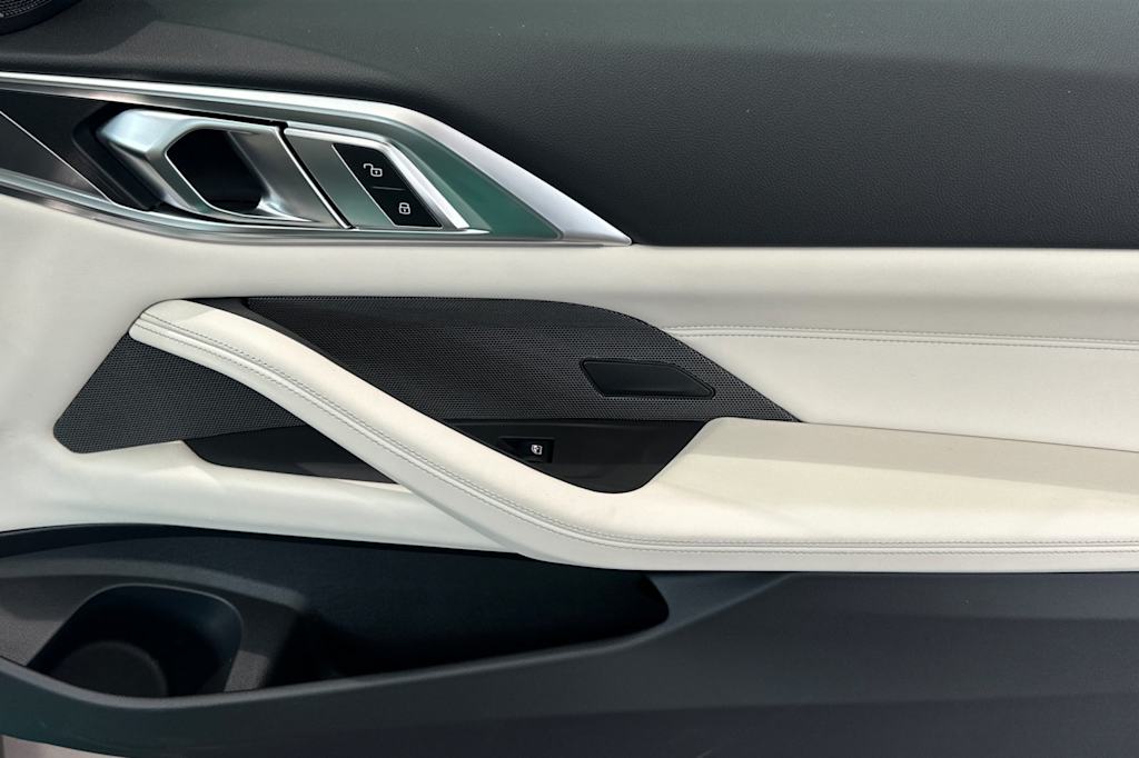 Thumbnail: 2025 BMW M4 - 14