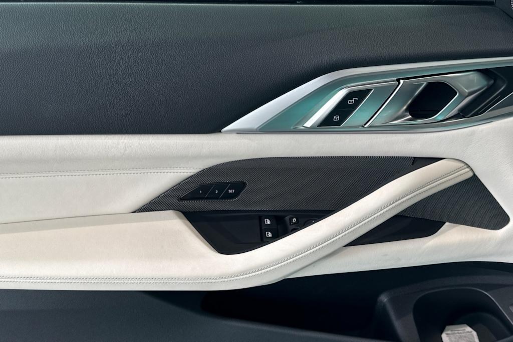 Thumbnail: 2025 BMW M4 - 11