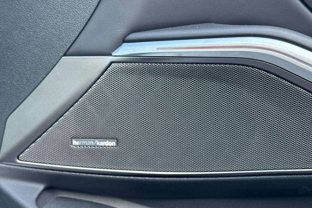 Thumbnail: 2023 BMW M3 - 16