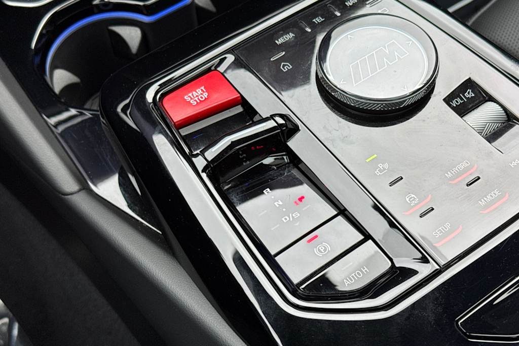 Thumbnail: 2025 BMW M5 - 14