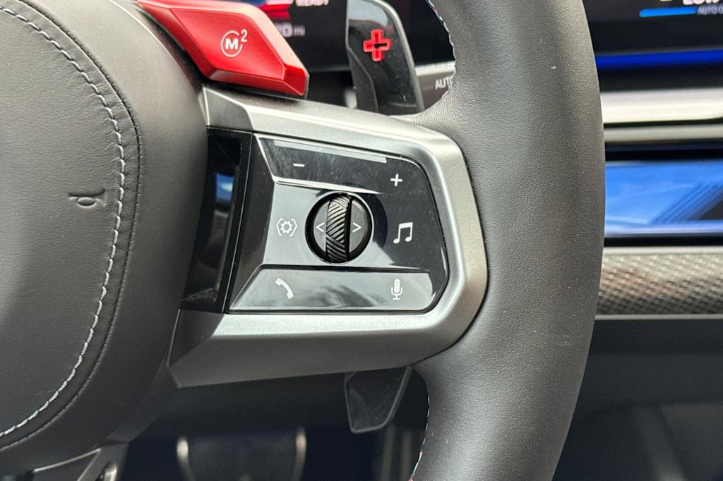 Thumbnail: 2025 BMW M5 - 31