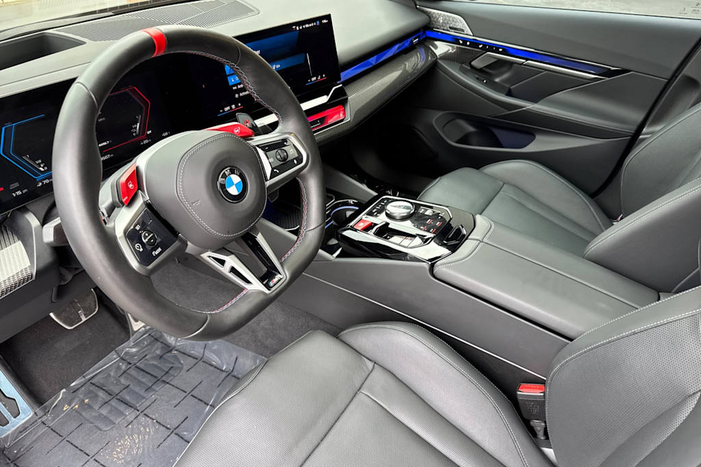 Thumbnail: 2025 BMW M5 - 9