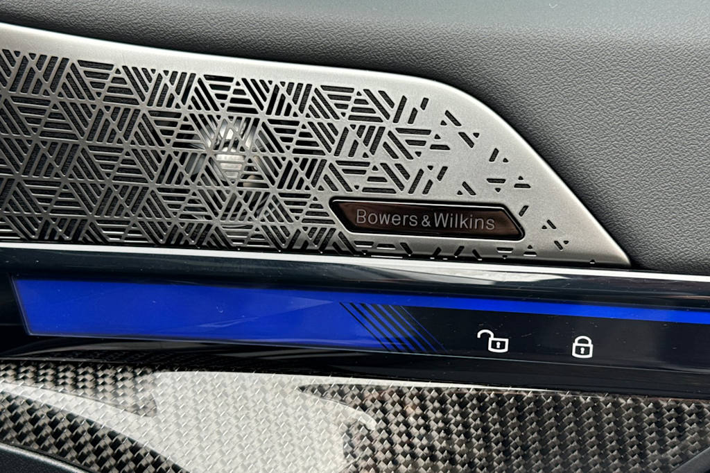 Thumbnail: 2025 BMW M5 - 7