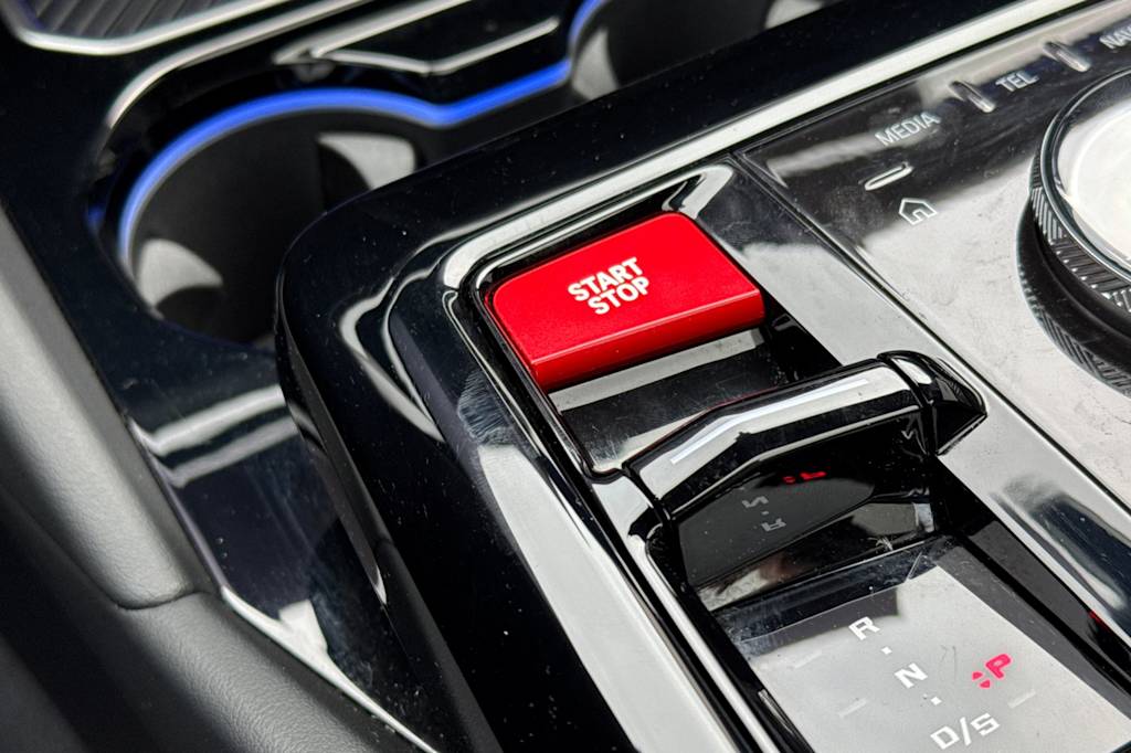 Thumbnail: 2025 BMW M5 - 28