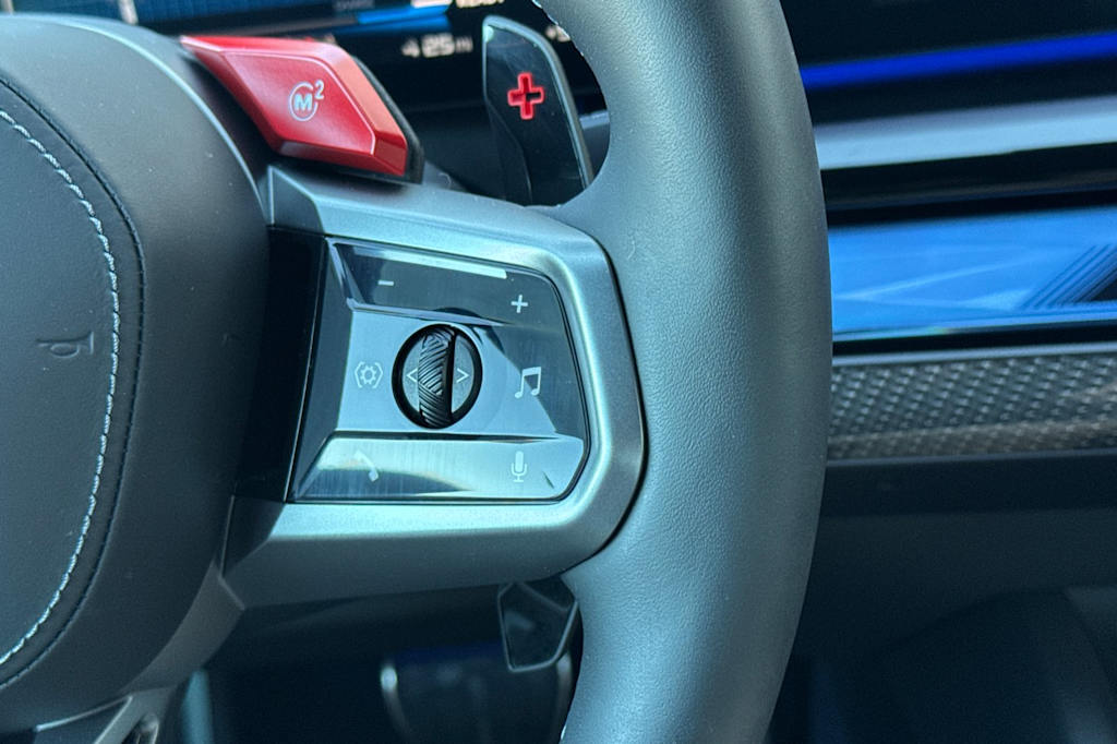 Thumbnail: 2025 BMW M5 - 31