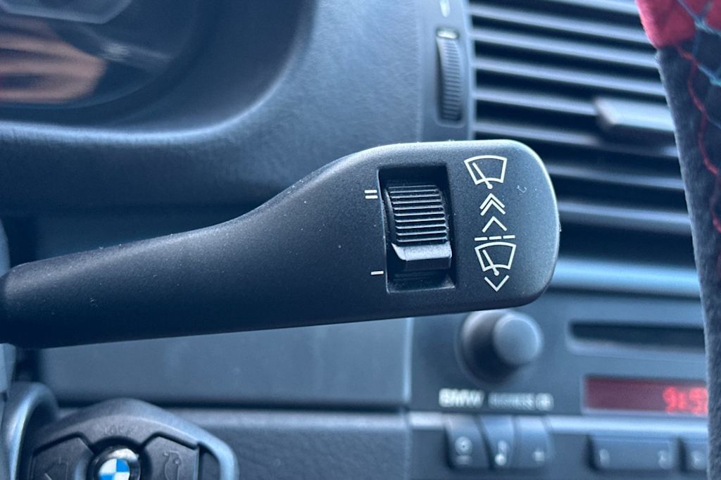 Thumbnail: 2004 BMW M3 - 31