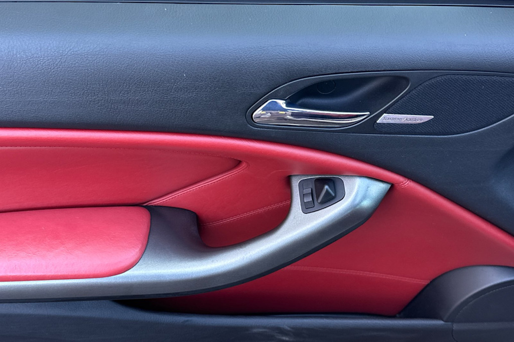 Thumbnail: 2004 BMW M3 - 18