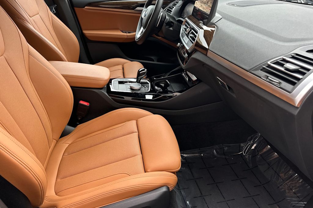 Thumbnail: 2024 BMW X3 - 10