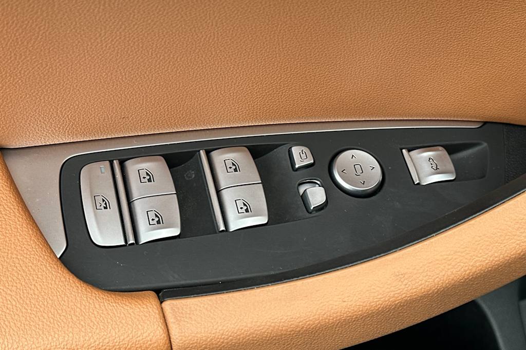 Thumbnail: 2024 BMW X3 - 21