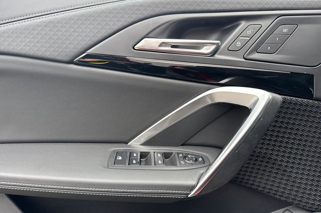 Thumbnail: 2024 BMW X2 - 20