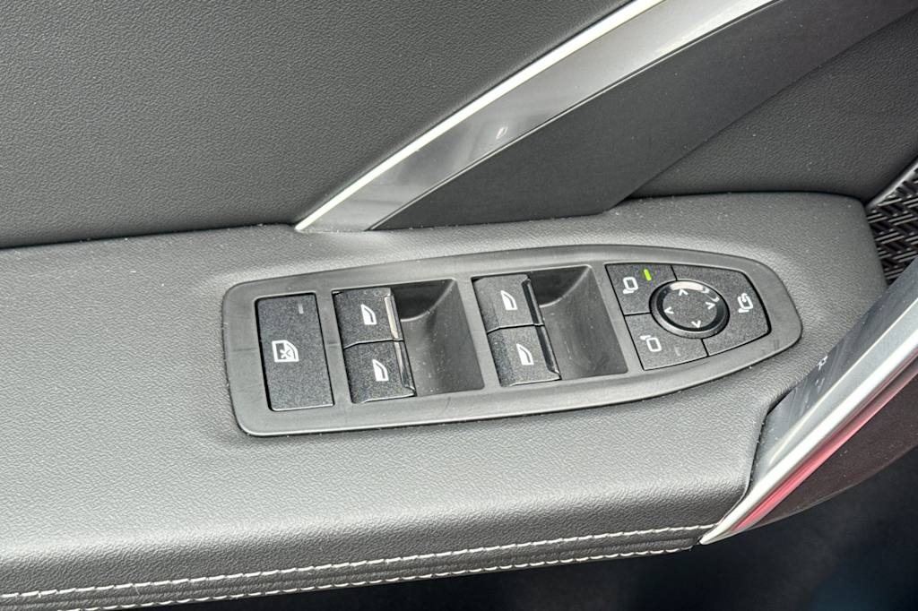 Thumbnail: 2024 BMW X2 - 21