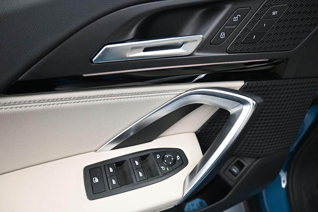 Thumbnail: 2023 BMW X1 - 17