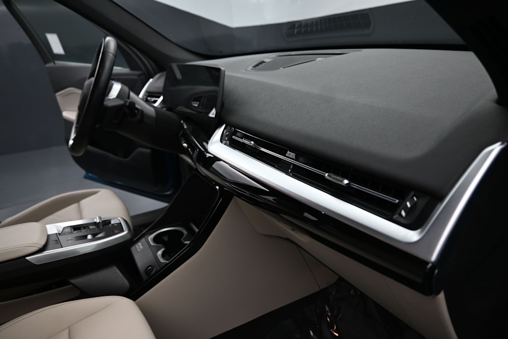 Thumbnail: 2023 BMW X1 - 7
