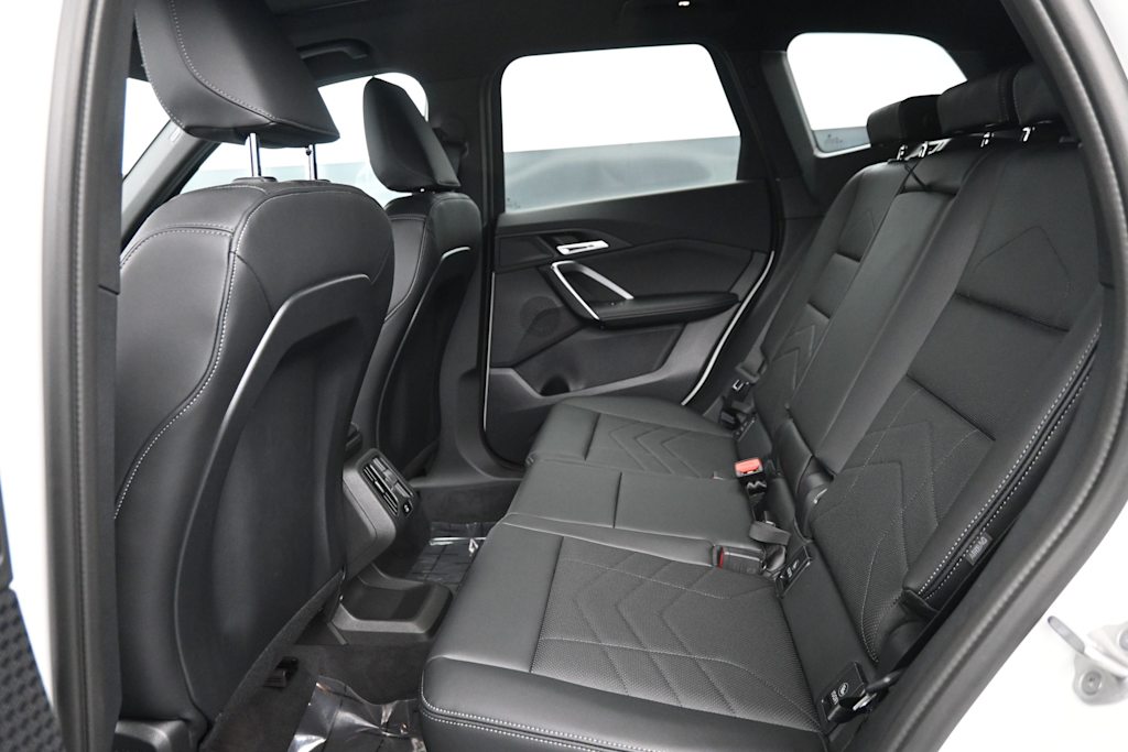 Thumbnail: 2026 BMW X1 - 8