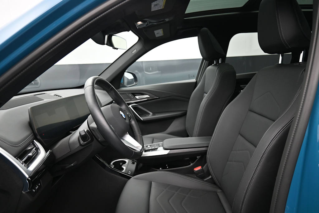 Thumbnail: 2025 BMW X1 - 8
